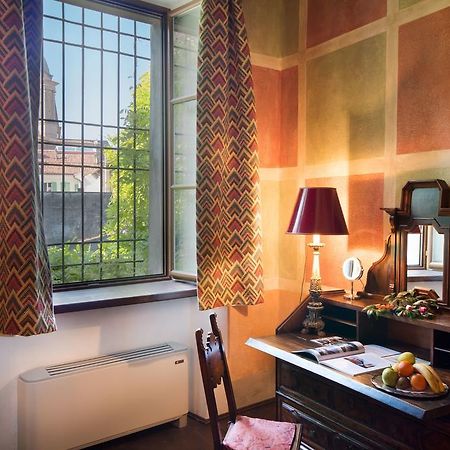 Palazzo Castiglioni Luxury Suite And Rooms มานโตวา ภายนอก รูปภาพ