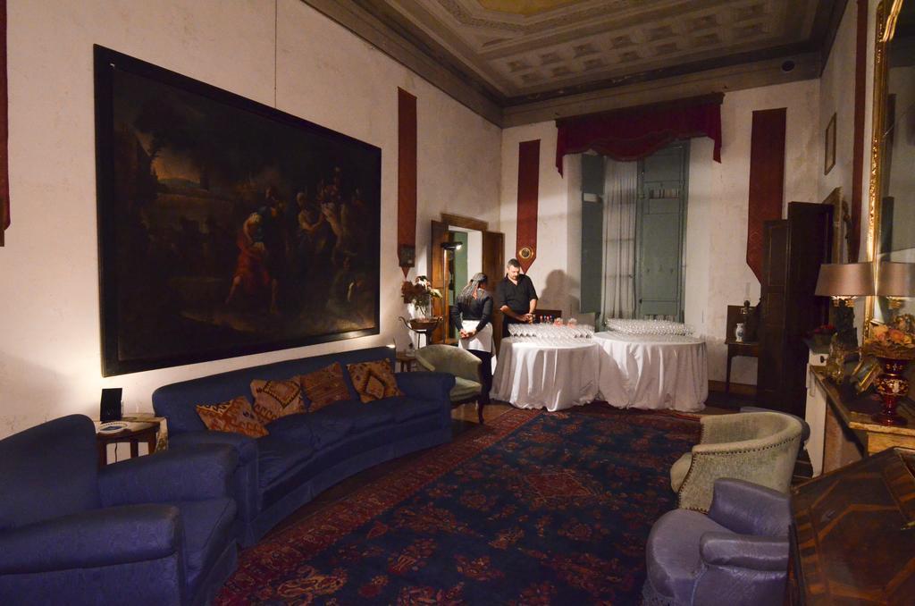 Palazzo Castiglioni Luxury Suite And Rooms มานโตวา ภายนอก รูปภาพ
