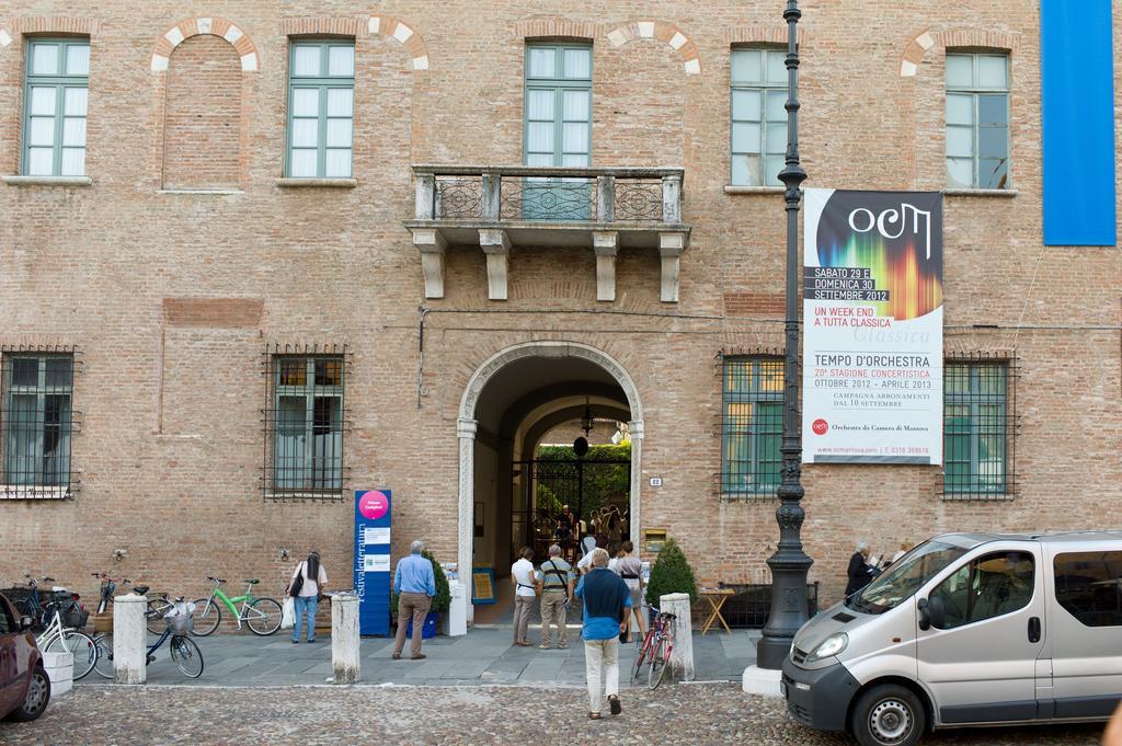 Palazzo Castiglioni Luxury Suite And Rooms มานโตวา ภายนอก รูปภาพ