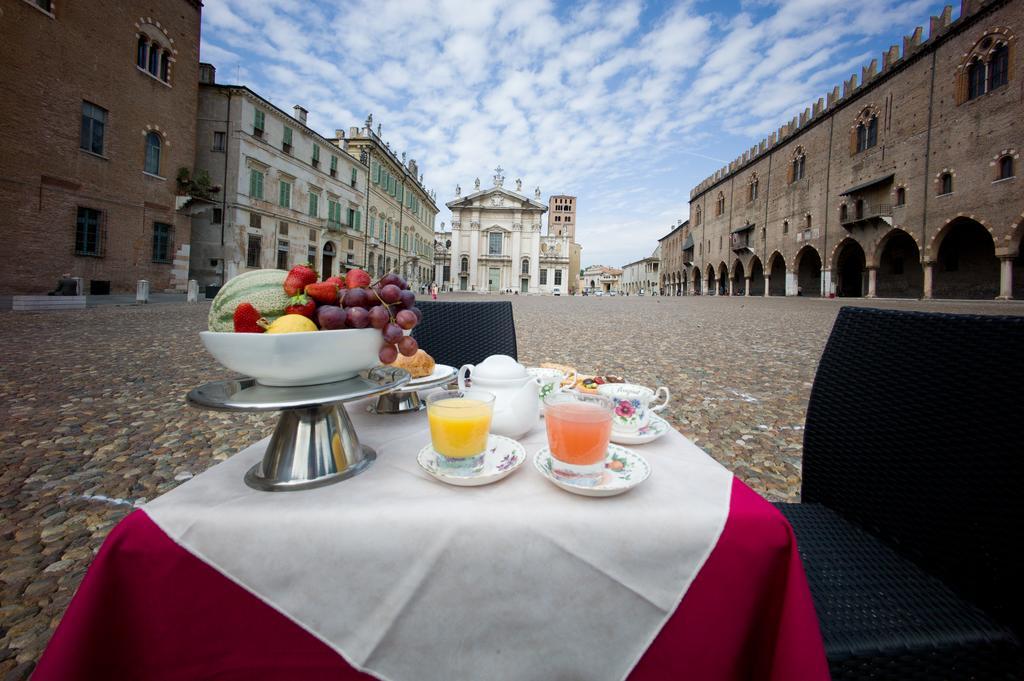 Palazzo Castiglioni Luxury Suite And Rooms มานโตวา ห้อง รูปภาพ